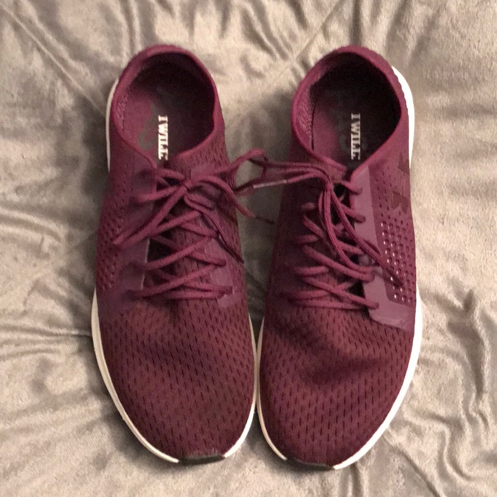 Under Armour Women’s Sneakers 10